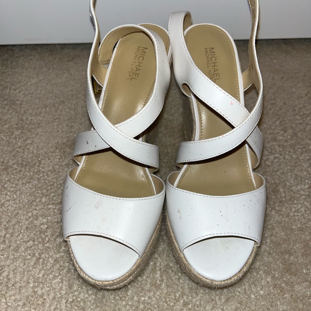 Michael Kors Size 6.5 White Wedges